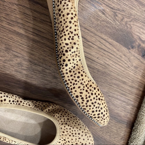 NWT Chelsea & Violet 7.5 ruby calfhair leopard flats - Picture 14 of 14